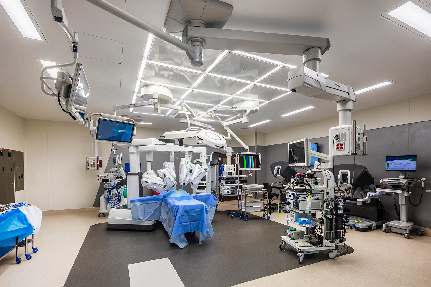 Taneja Center For Surgery At Adventhealth Tampa 