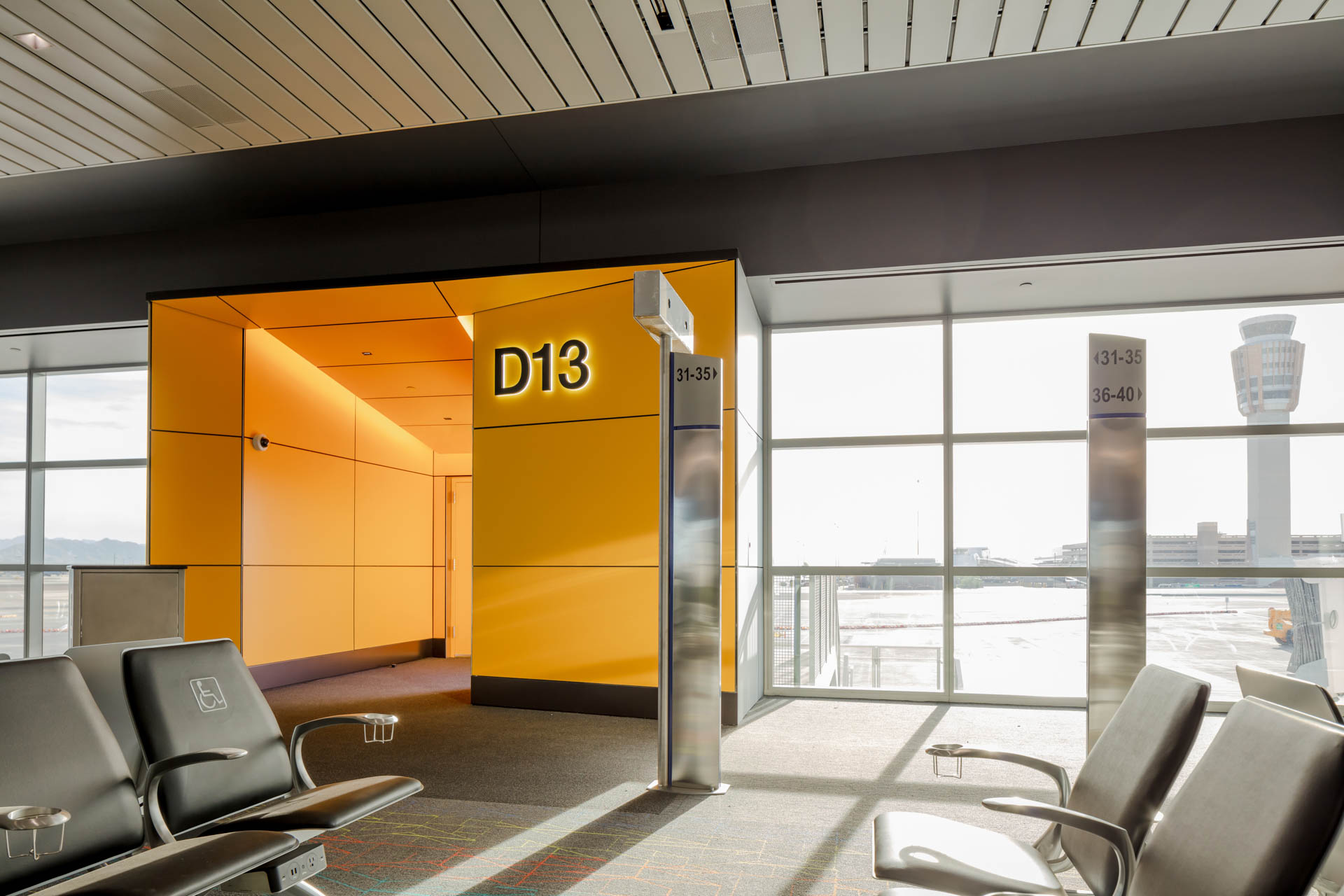 PHX Terminal 4 S1 Concourse