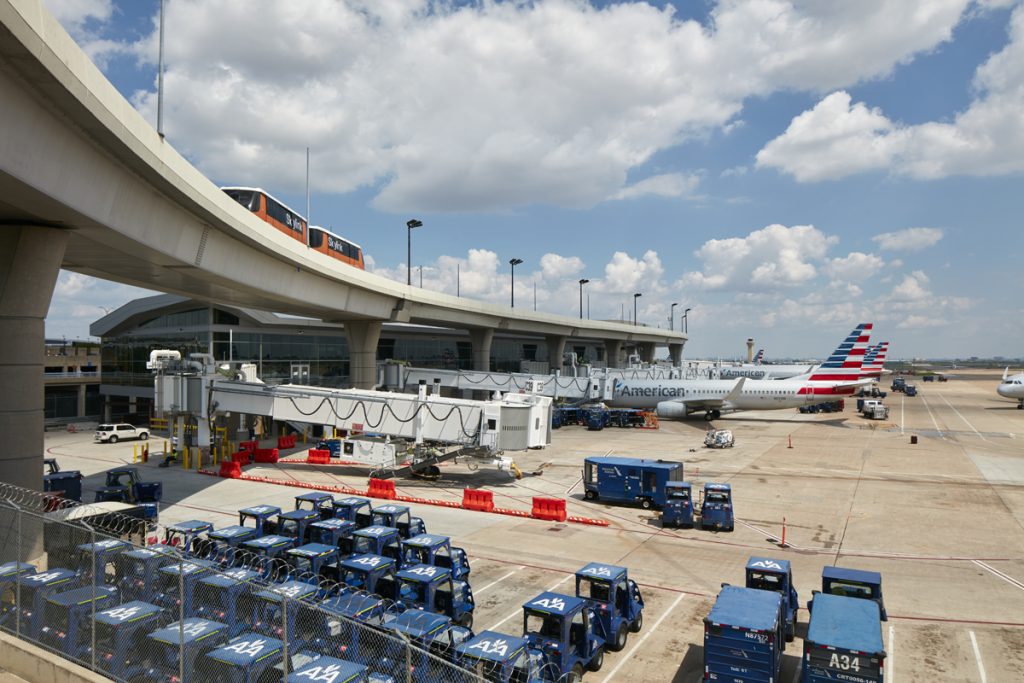 Dallas Fort Worth International Airport (DFW) Terminal C High-C Gates ...